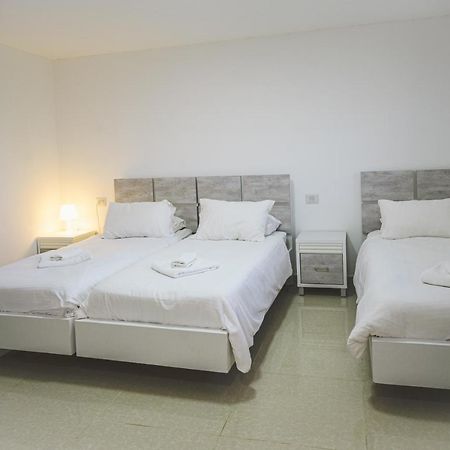 Agamim Hotel Ashkelon Esterno foto