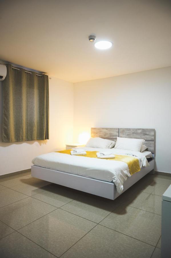 Agamim Hotel Ashkelon Esterno foto