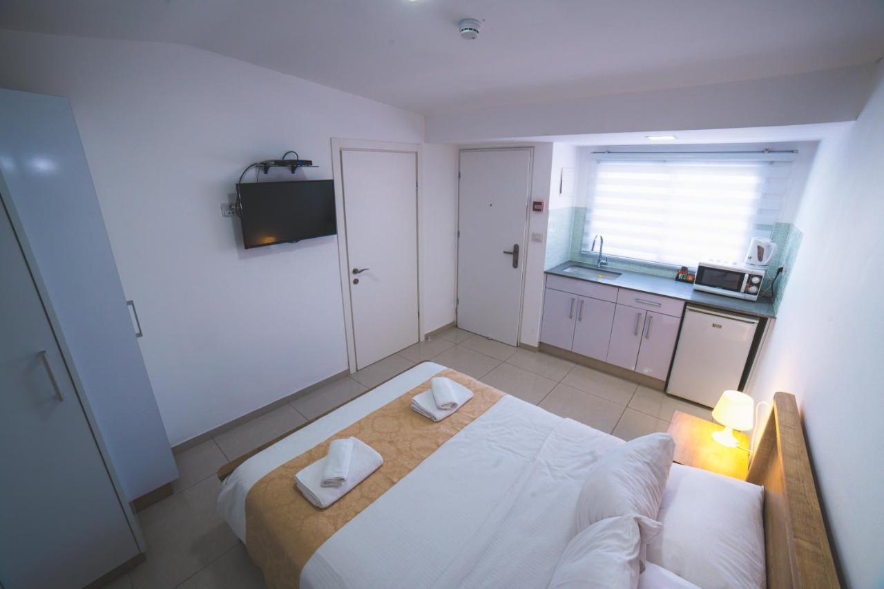Agamim Hotel Ashkelon Esterno foto