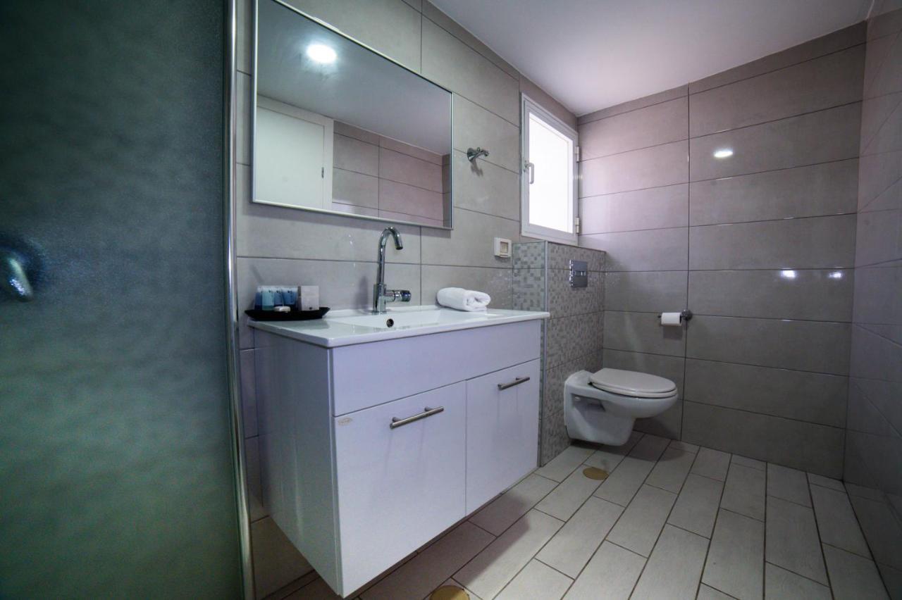 Agamim Hotel Ashkelon Esterno foto