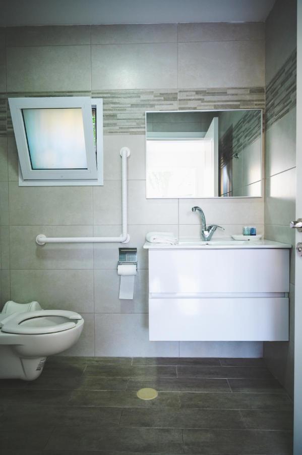 Agamim Hotel Ashkelon Esterno foto