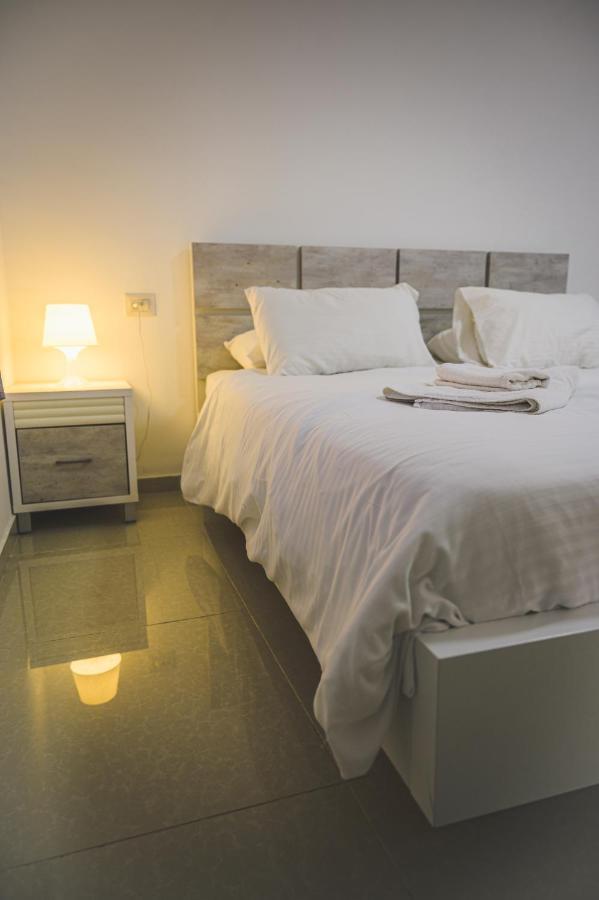 Agamim Hotel Ashkelon Esterno foto