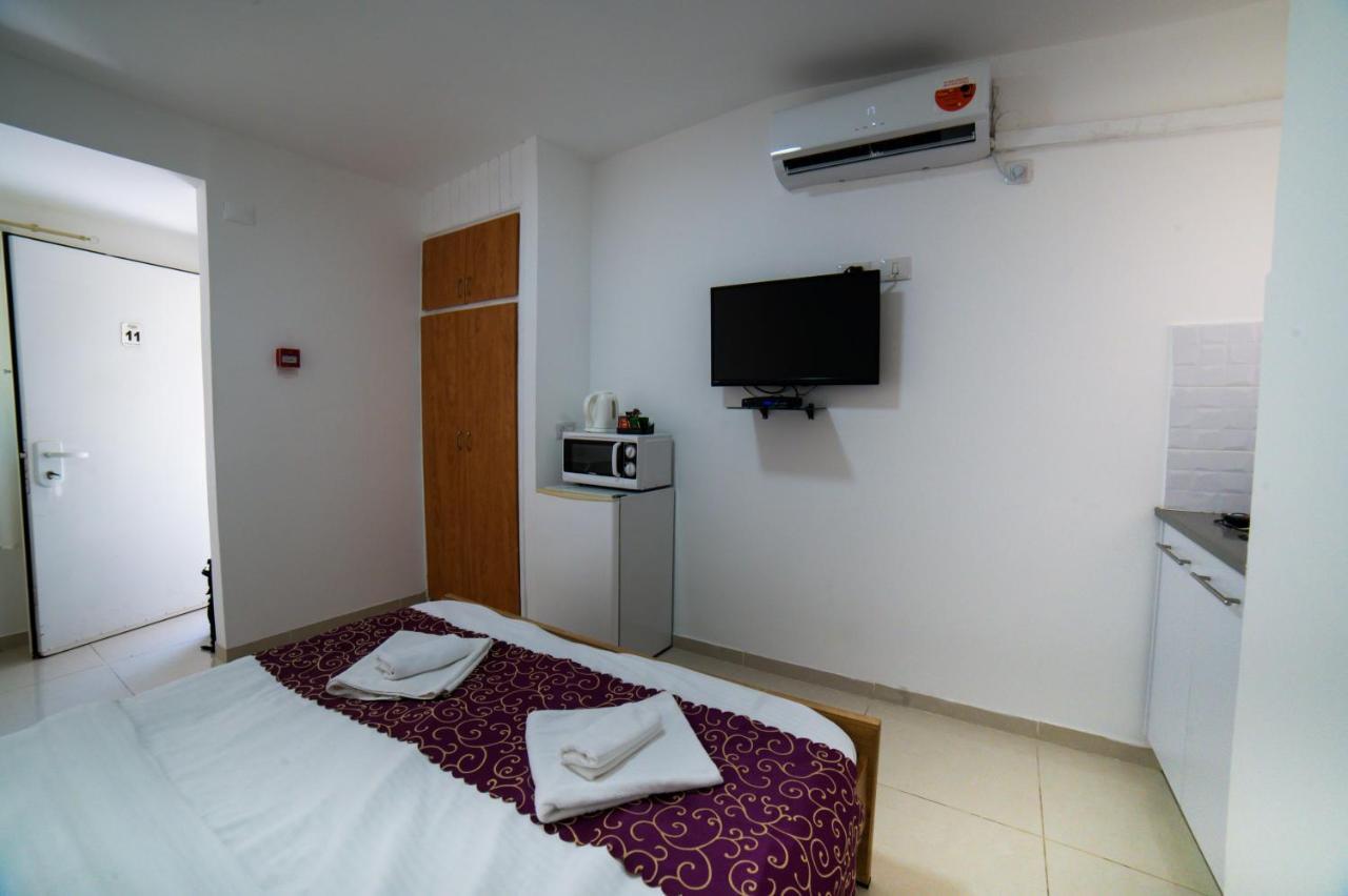 Agamim Hotel Ashkelon Esterno foto