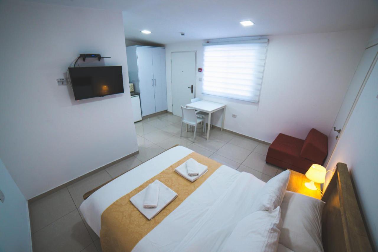 Agamim Hotel Ashkelon Esterno foto
