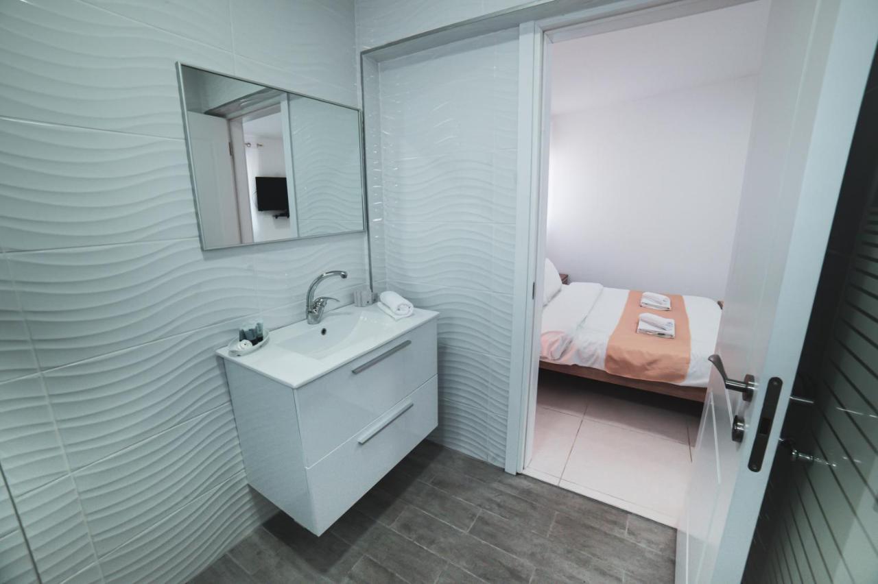 Agamim Hotel Ashkelon Esterno foto